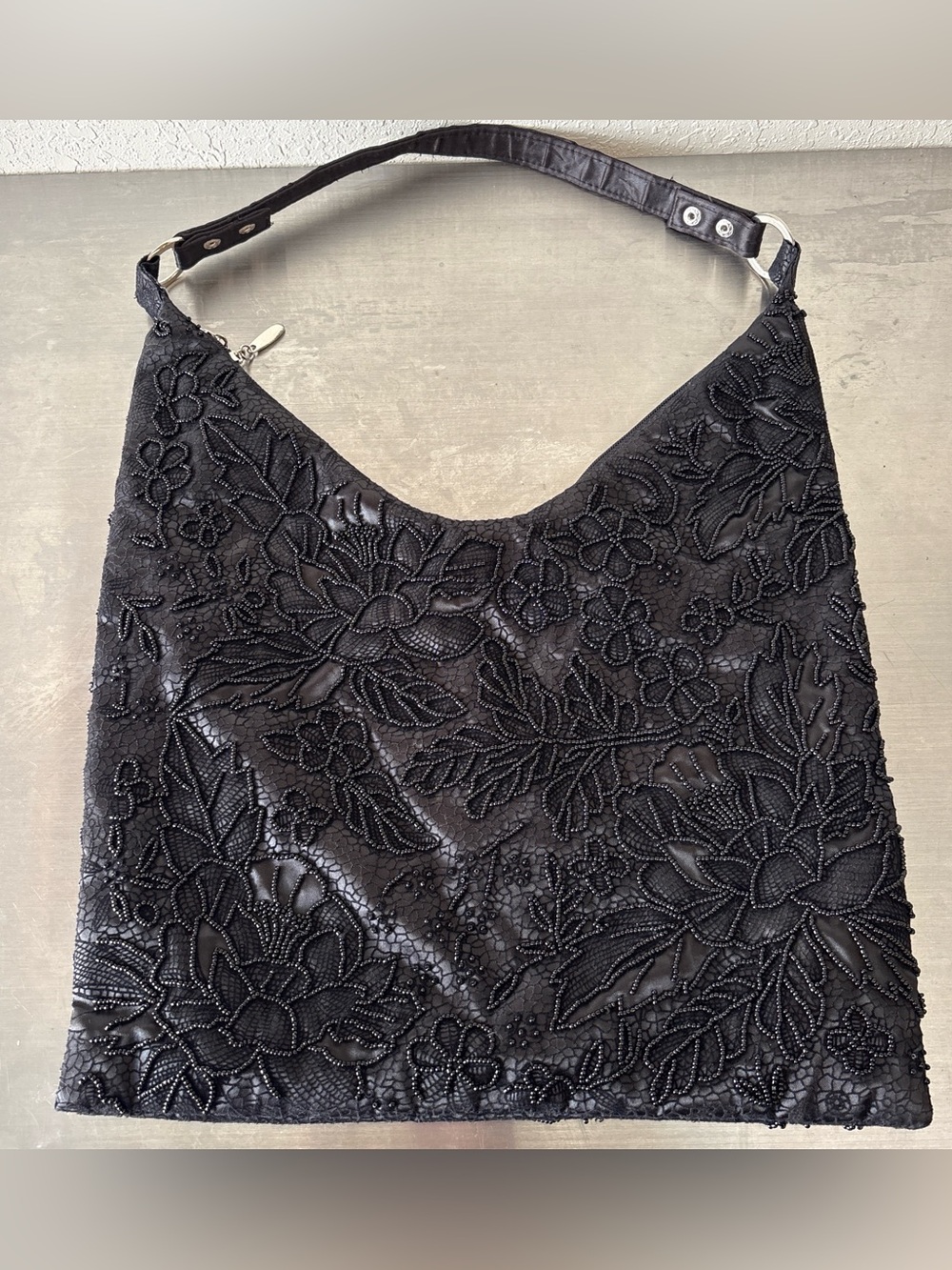 Vintage Boho Black Beaded Floral Hobo Bag✨ - Picture 2 of 8